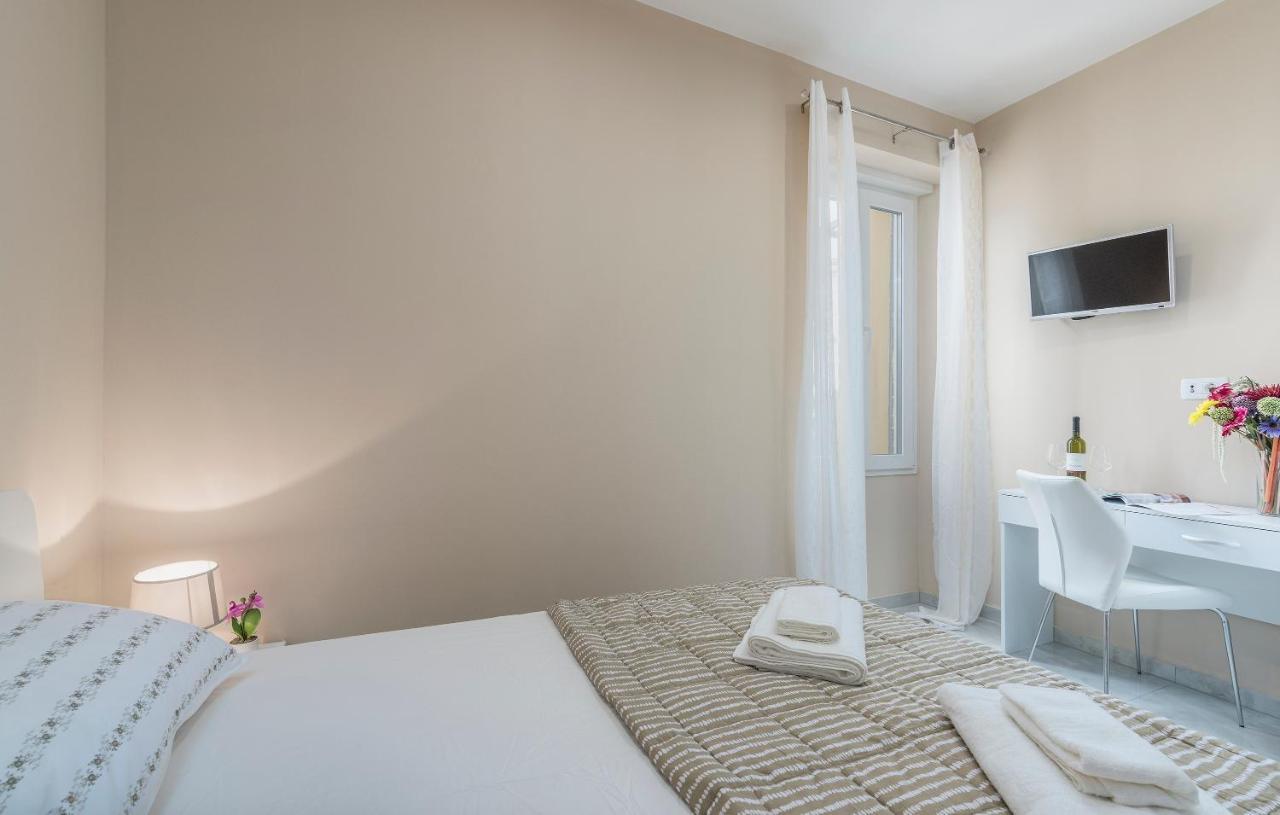 Roberto Rooms Poreč Exterior foto